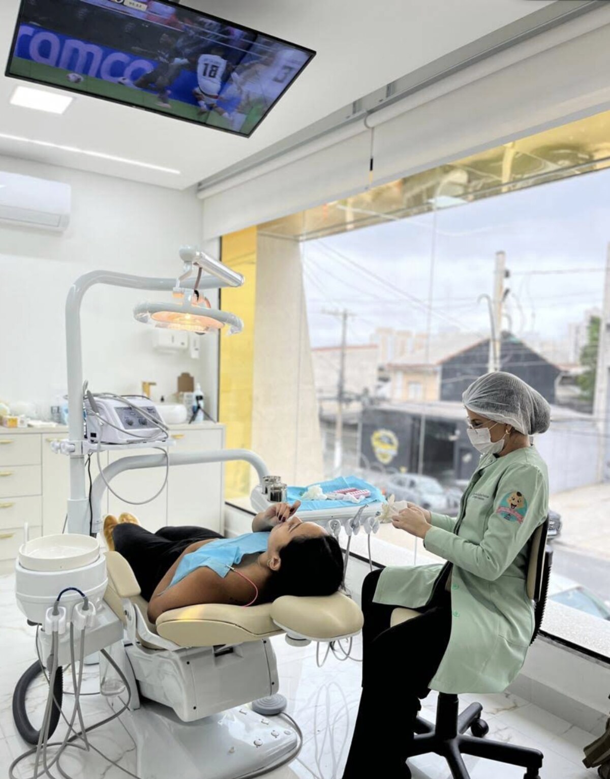 Dra. Maria Luiza Paulino, cirurgiã-dentista